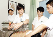 老人能在家拔火罐嗎？老年人拔火罐需要注意什么？
