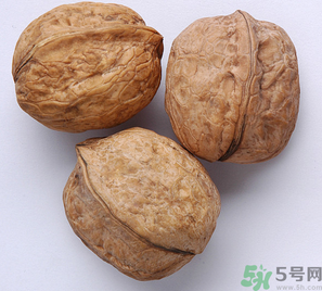 干核桃可以保存多久？干核桃能放多久？