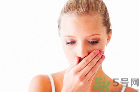 嘴里長(zhǎng)泡怎么回事？嘴里面長(zhǎng)泡怎么辦？