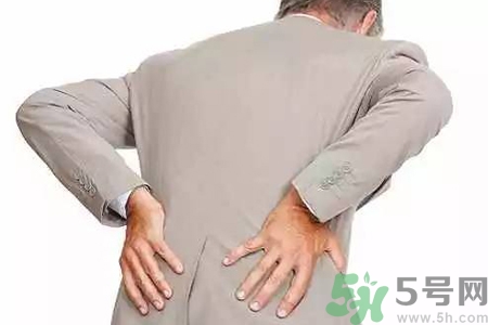 后背刺痛是怎么回事？后背刺痛是怎么辦？