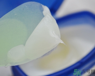 孕婦可以用凡士林嗎？孕婦可以用凡士林潤膚露嗎？