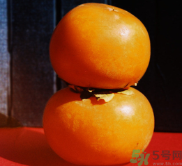 女人吃柿子有什么好處？女人吃柿子好嗎？