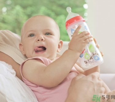 御寶羊奶粉怎么樣?。坑鶎氀蚰谭勰膫€(gè)系列好？