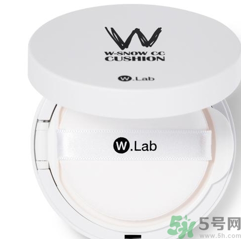 w.lab雪花氣墊黑色款怎么樣？w.lab雪花氣墊黑色和白色區(qū)別？