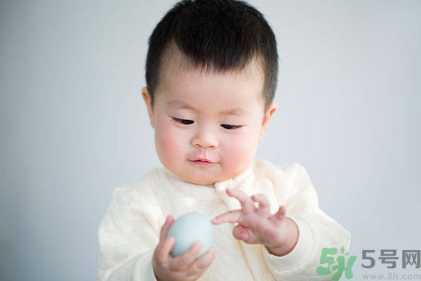 秋天寶寶上火怎么辦？寶寶秋季上火怎么辦？