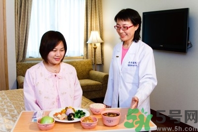 產(chǎn)后如何恢復(fù)身材？產(chǎn)后如何坐月子？