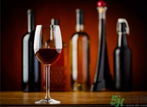 葡萄酒不能和什么一起吃？葡萄酒和什么食物相克？
