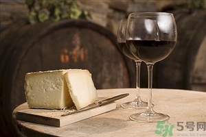 葡萄酒什么時(shí)候過(guò)濾？自制葡萄酒多久可以過(guò)濾？