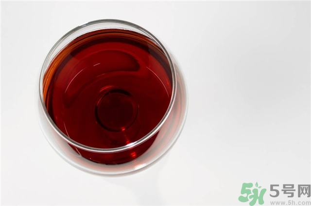 葡萄酒不能和什么一起吃？葡萄酒和什么食物相克？