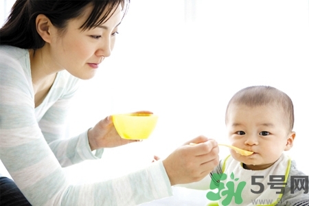 寶寶不吃藥可以加在奶里面嗎？寶寶不吃藥怎么喂比較好？