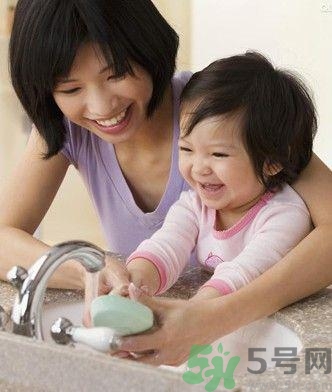 秋季幼兒如何預(yù)防感冒？秋季幼兒感冒怎么辦？