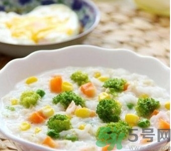 孕婦早餐吃什么好？孕婦早餐幾點(diǎn)吃最好？