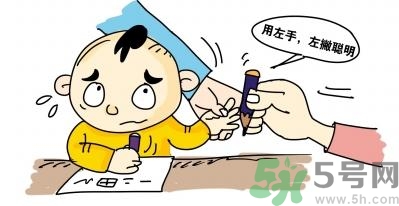 孩子左撇子怎么辦？孩子左撇子需要糾正嗎？
