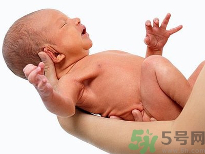 新生兒為什么那么丑？新生兒越丑越好嗎？