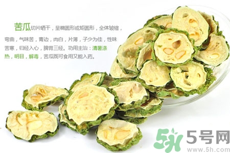 苦瓜泡水喝可以祛痘嗎？苦瓜片泡水喝能祛青春痘嗎？