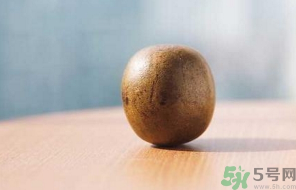 羅漢果泡水要去殼嗎？羅漢果泡水泡多久？