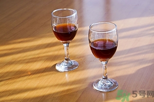 小孩能喝紅酒嗎,小孩喝紅酒好嗎？