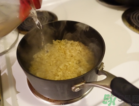 辛拉面是哪個(gè)國(guó)家的？辛拉面怎么煮好吃？