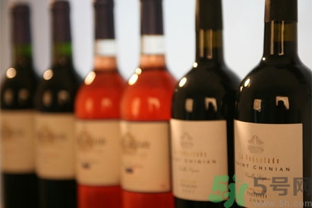 紅酒開瓶后能放多久？開瓶后的葡萄酒能放多久？