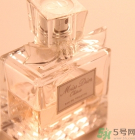 夜巴黎香水現(xiàn)在有嗎？夜巴黎香水哪里買？