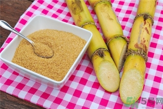 吃甘蔗有什么好處？吃甘蔗的好處與壞處