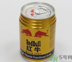 紅牛是碳酸型飲料嗎？喝紅牛有什么好處和壞處？