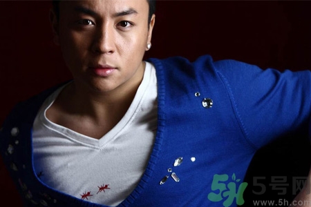 男生打耳洞有什么含義嗎？男生打耳洞有什么講究嗎？