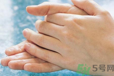 擦護(hù)手霜能預(yù)防凍瘡嗎？手長(zhǎng)凍瘡擦什么護(hù)手霜比較好？