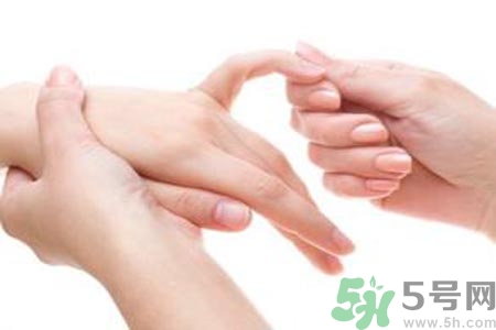 擦護(hù)手霜能預(yù)防凍瘡嗎？手長(zhǎng)凍瘡擦什么護(hù)手霜比較好？