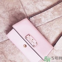kate spade和mk哪個好？kate spade凱特絲蓓和mk哪個貴？