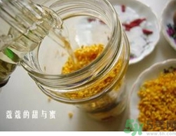 桂花酒可以加蜂蜜嗎？桂花酒可以和蜂蜜一起吃嗎？