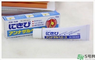 白兔祛痘膏和獅王哪個好？白兔牌暗瘡膏哪款好？