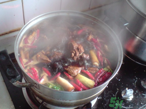 鹵牛肉可以用高壓鍋嗎？鹵牛肉用高壓鍋壓多久？