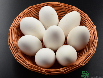鴨蛋不能和什么一起吃？鴨蛋不能與什么食物同食？