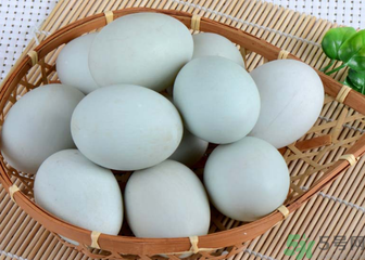 鴨蛋不能和什么一起吃？鴨蛋不能與什么食物同食？