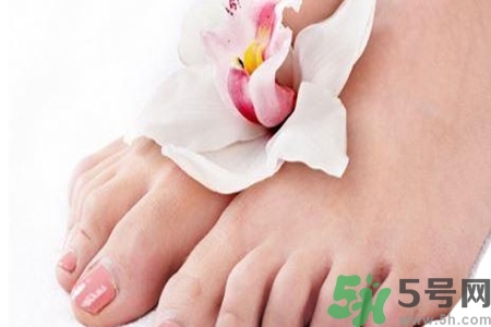 腳趾甲長到肉里怎么辦？腳趾甲長到肉里是什么原因？