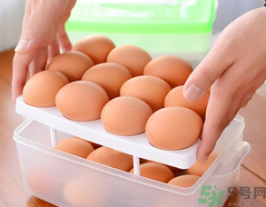 雞蛋可以放冰箱嗎？雞蛋放冰箱能保存多久？