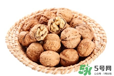 吃核桃會(huì)上火嗎？吃核桃為什么會(huì)上火？