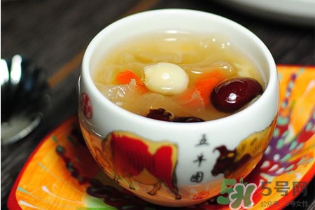 銀耳紅棗湯要燉多久？銀耳紅棗湯要煮多長時間？
