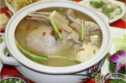 鴨肉和什么煲湯好？鴨肉和什么一起燉好吃？