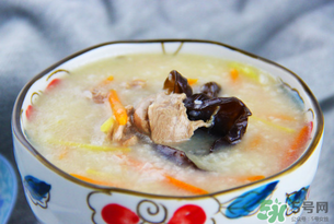 吃完鴨肉可以喝牛奶嗎？鴨肉和牛奶能一起吃嗎？