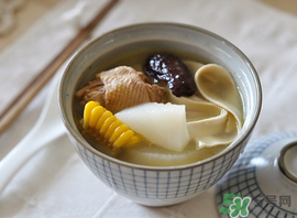 雞肉可以和白蘿卜一起燉湯嗎？雞肉和白蘿卜能一起吃嗎？
