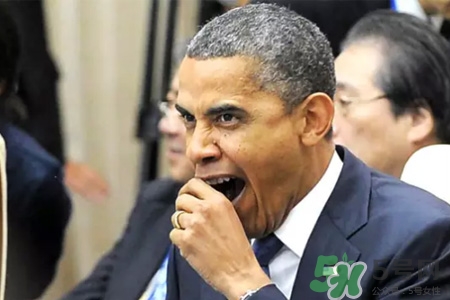 打哈欠是缺氧嗎？打哈欠是大腦缺氧嗎？