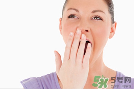 打哈欠會(huì)中風(fēng)嗎？老人經(jīng)常打哈欠要警惕中風(fēng)