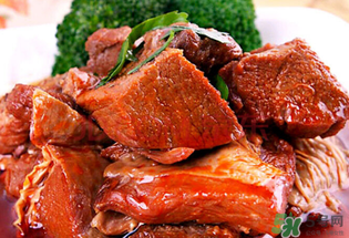 吃完牛肉可以吃柿子嗎？牛肉和柿子能一起吃嗎？