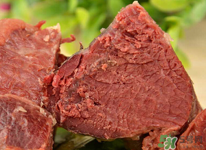 熟牛肉放冰箱里能保鮮多久？熟牛肉冷凍可以放多久？