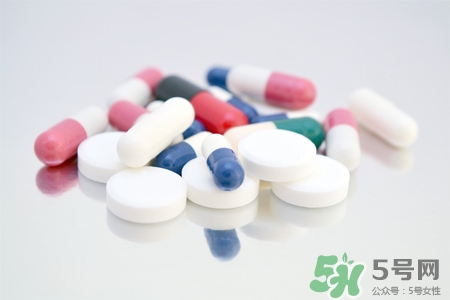 安眠藥和酒一起吃會死嗎？安眠藥和酒一起吃會中毒嗎？