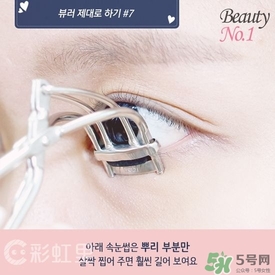 睫毛夾怎么用？睫毛夾的使用方法