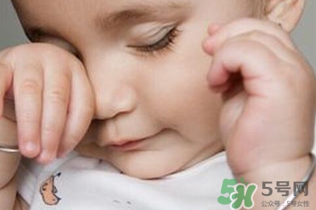 孩子為什么老眨眼睛？孩子總眨眼睛怎么回事？