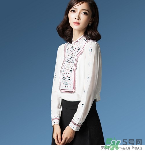 磚紅色口紅配什么妝容？磚紅色口紅適合什么妝？